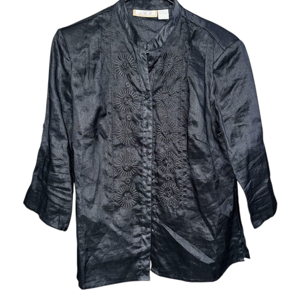 Chic Black Embroidered Women's Button Down Shirt